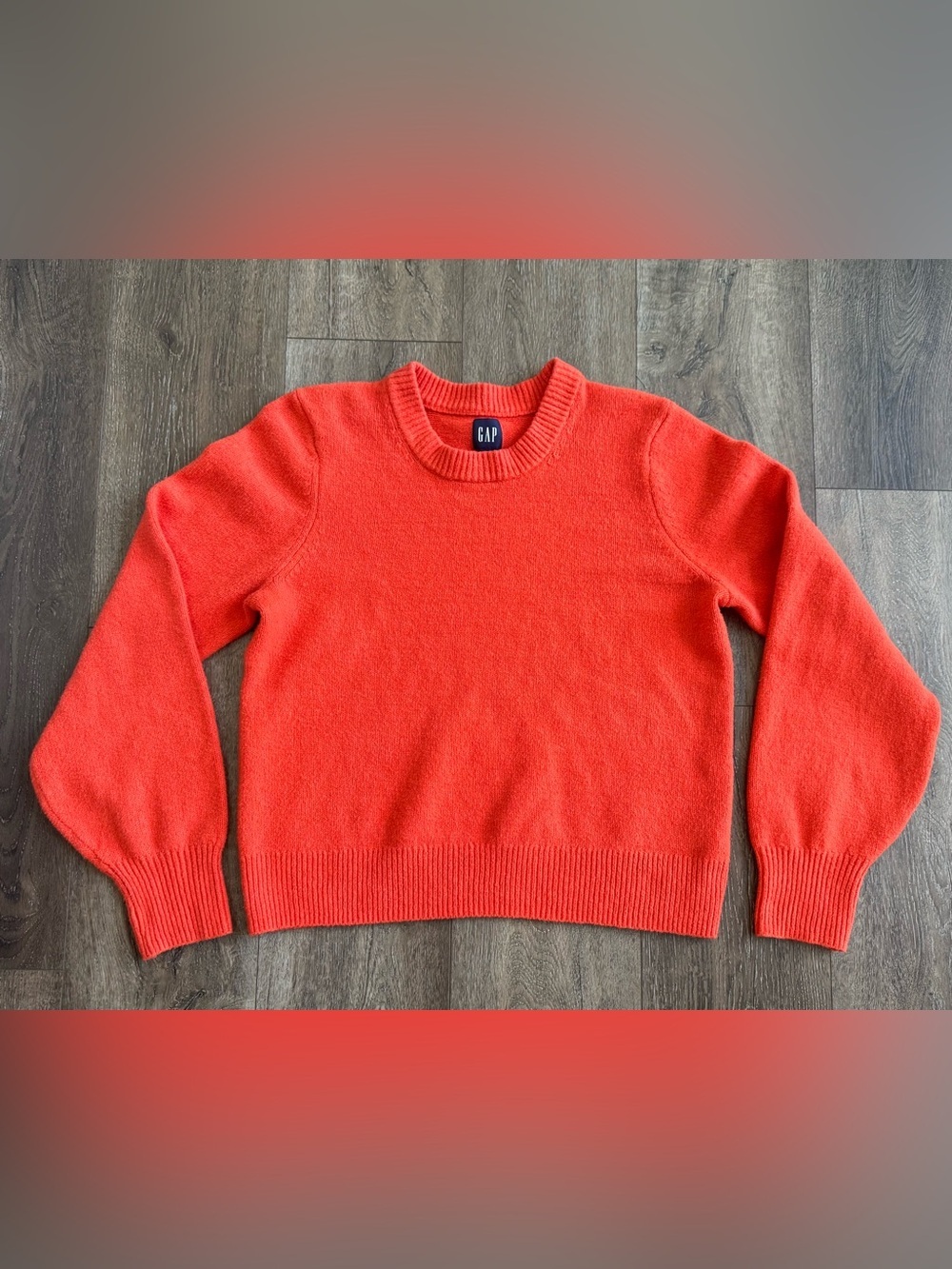 GAP Women’s Crewneck Orange Sweater Size Medium